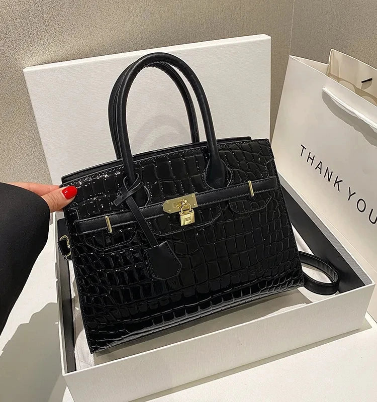 Casablanca - תיק דגם